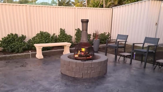 entertainment area fire pit 001