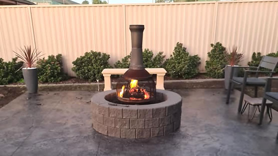 entertainment area fire pit 003